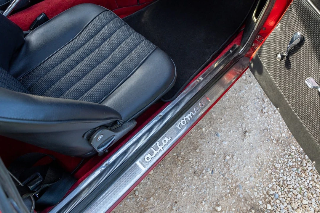 1967 Alfa Romeo Giulia Sprint GT Veloce - Image 28 of 30