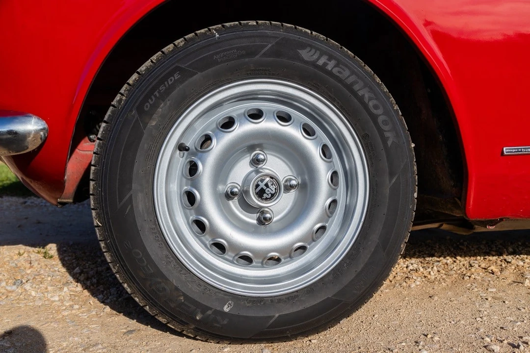 1967 Alfa Romeo Giulia Sprint GT Veloce - Image 26 of 30