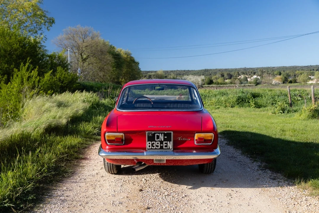 1967 Alfa Romeo Giulia Sprint GT Veloce - Image 9 of 30
