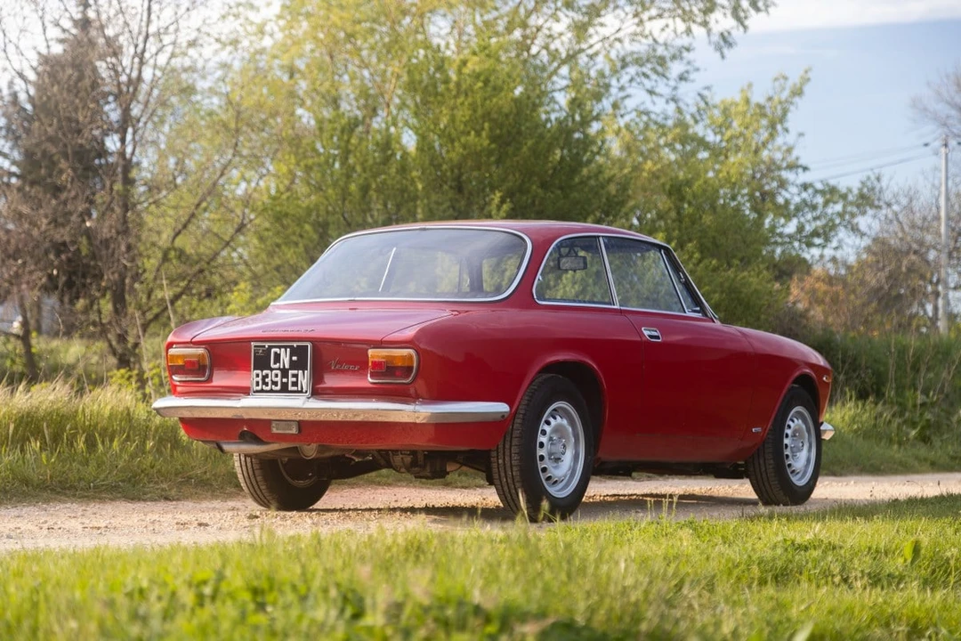 1967 Alfa Romeo Giulia Sprint GT Veloce - Image 18 of 30
