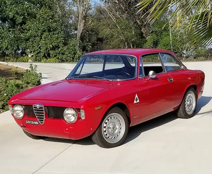 1967 Alfa Romeo Giulia Sprint GT Veloce
