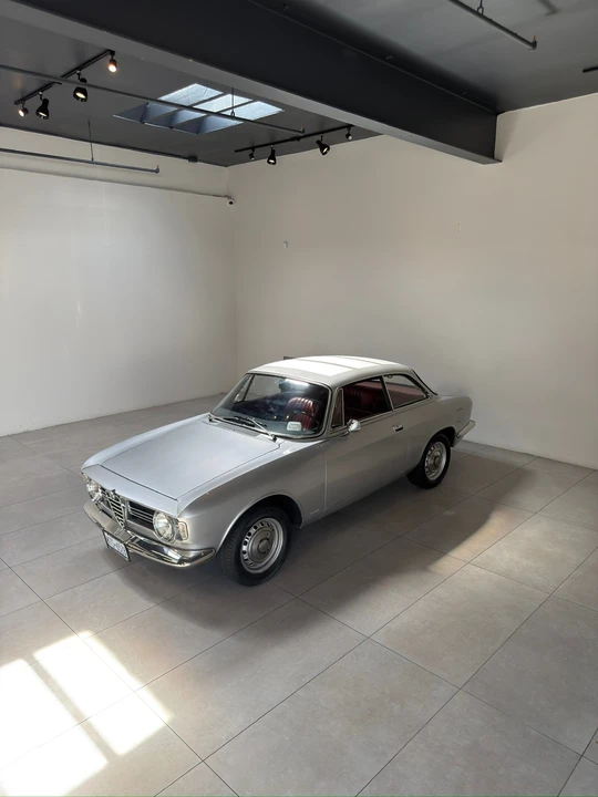 1967 Alfa Romeo - Image 24 of 31
