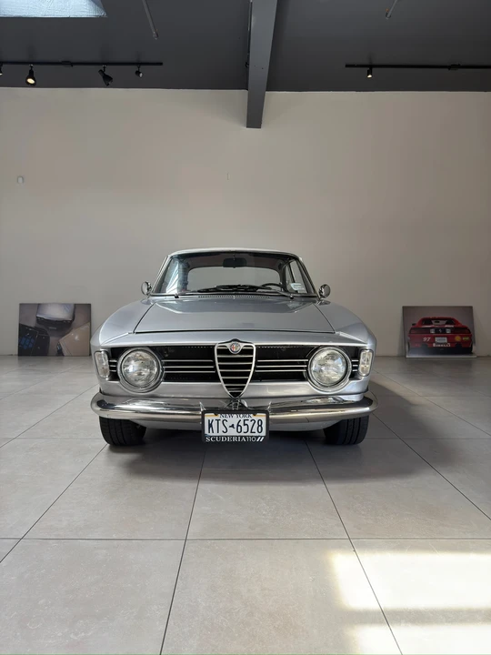 1967 Alfa Romeo - Image 12 of 31