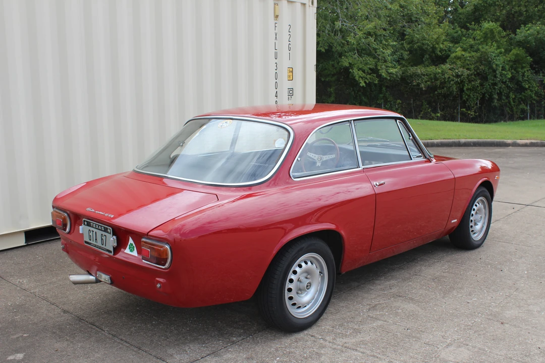 1967 Alfa Romeo Giulia Sprint GT Veloce - Image 4 of 31