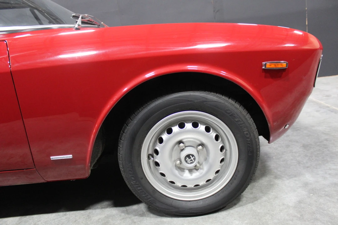 1967 Alfa Romeo Giulia Sprint GT Veloce - Image 11 of 31