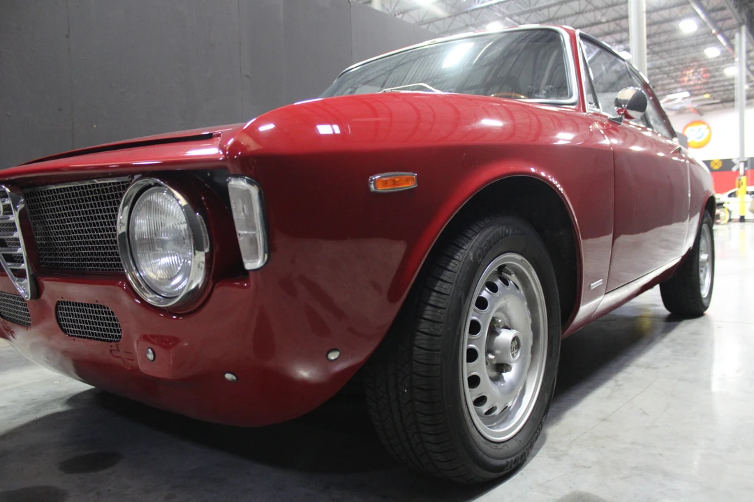 1967 Alfa Romeo Giulia Sprint GT Veloce - Image 9 of 31