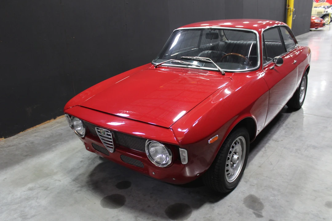 1967 Alfa Romeo Giulia Sprint GT Veloce - Image 6 of 31