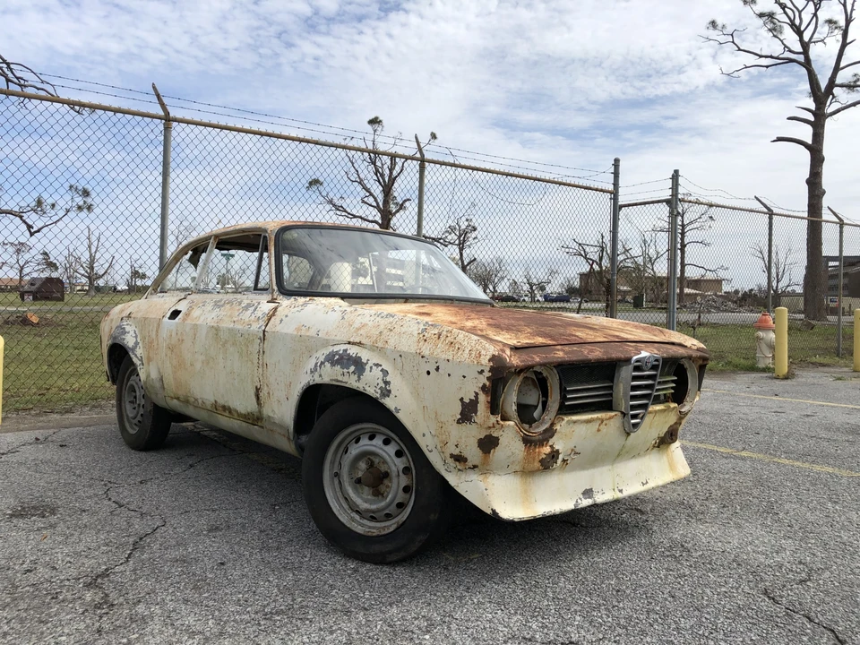 1967 Alfa Romeo Giulia Sprint GT Veloce - Image 2 of 31