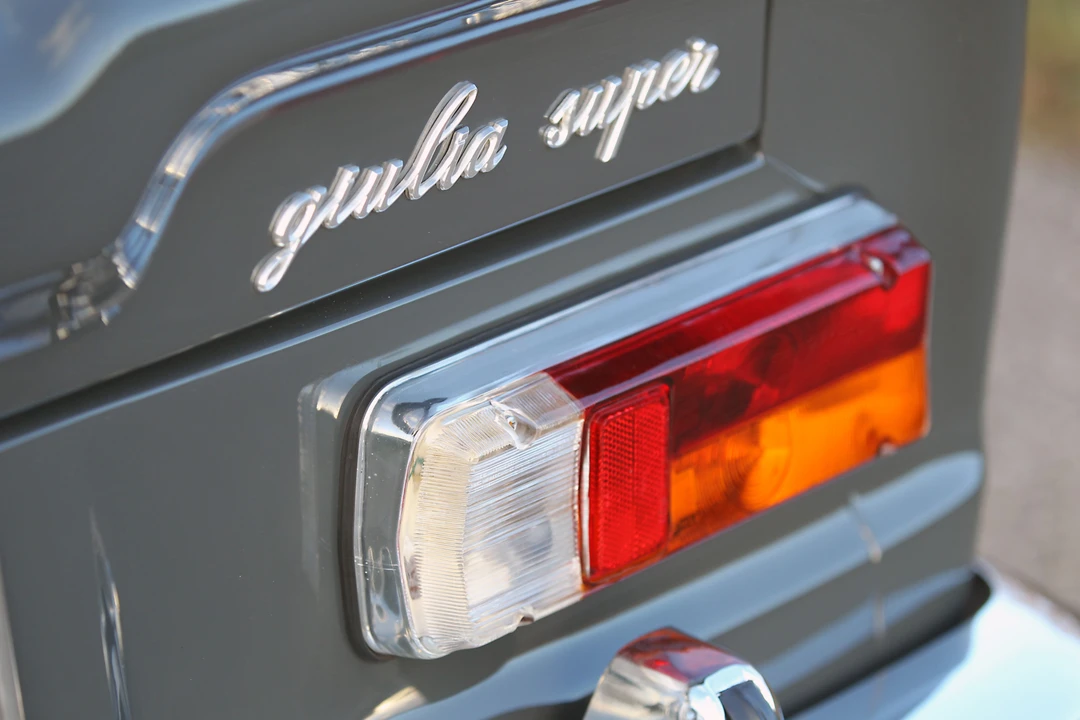 1967 Alfa Romeo Giulia Sprint GT Veloce - Image 23 of 31