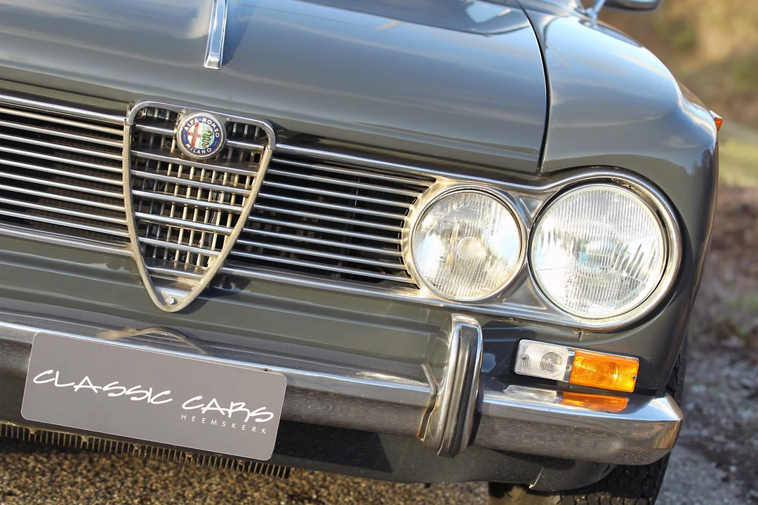 1967 Alfa Romeo Giulia Sprint GT Veloce - Image 18 of 31