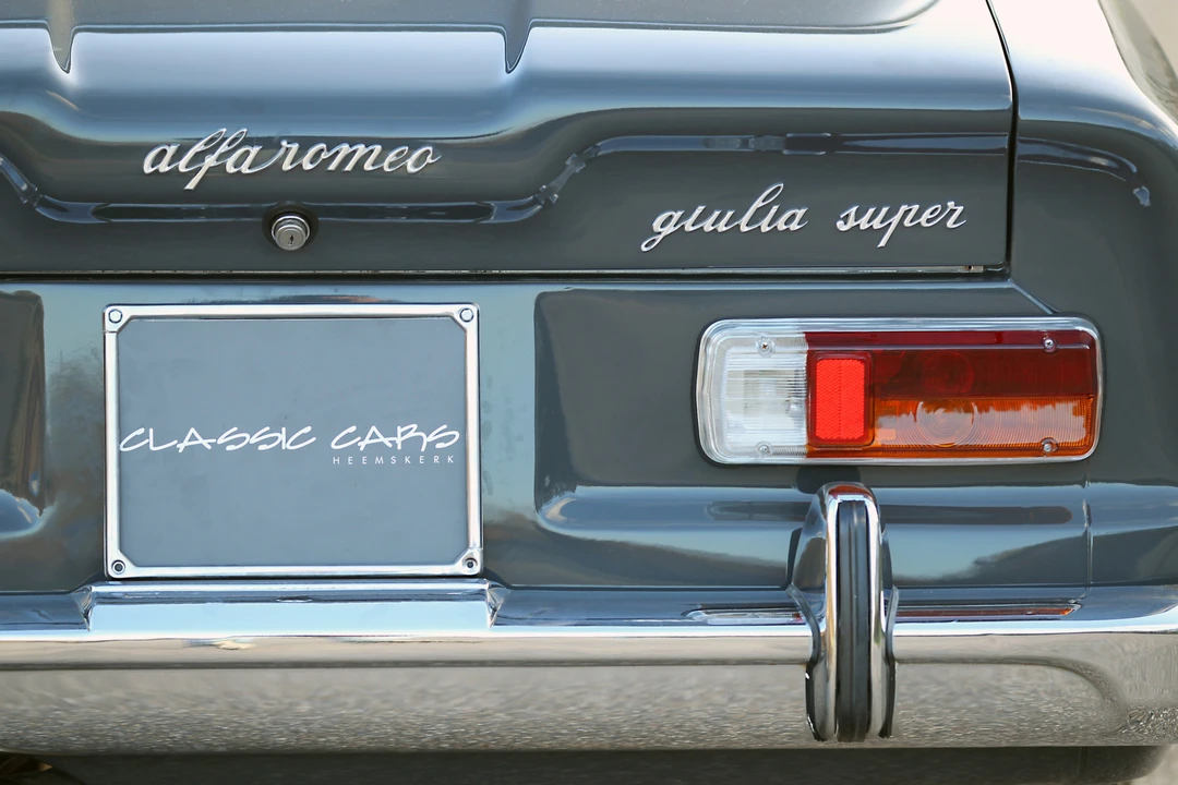 1967 Alfa Romeo Giulia Sprint GT Veloce - Image 22 of 31