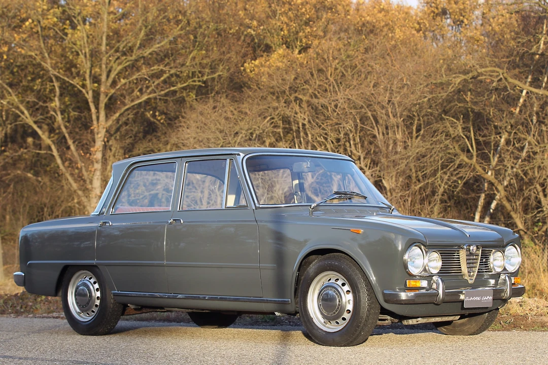 1967 Alfa Romeo Giulia Sprint GT Veloce - Image 3 of 31