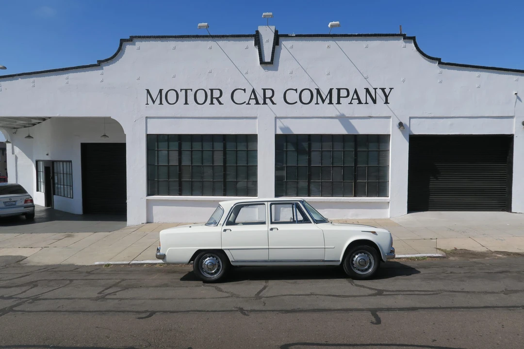 1967 Alfa Romeo 105/115 Series - Image 27 of 31
