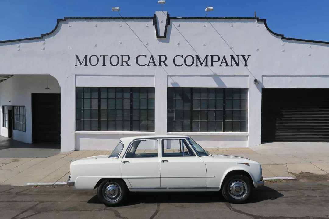 1967 Alfa Romeo 105/115 Series - Image 26 of 31