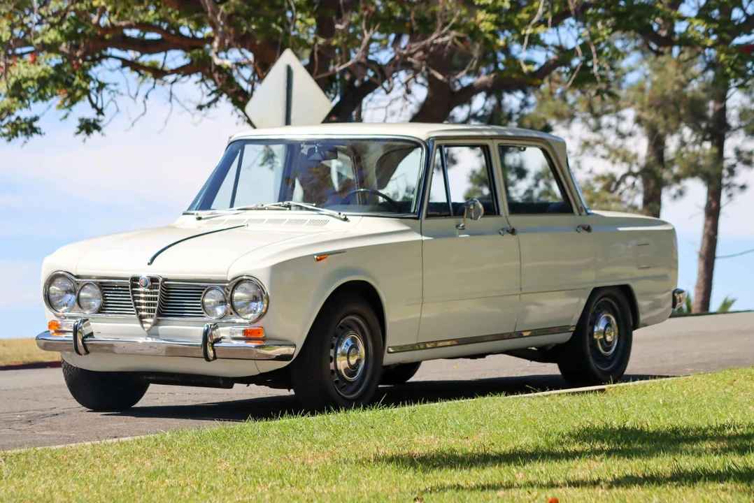 1967 Alfa Romeo 105/115 Series - Image 8 of 31