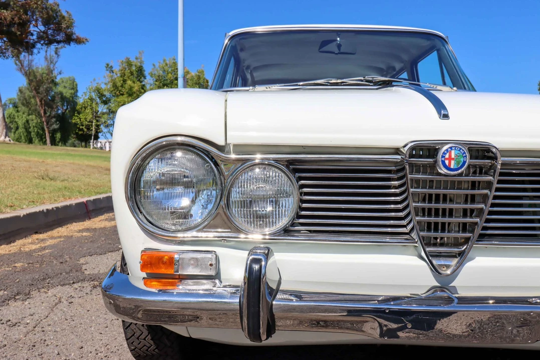 1967 Alfa Romeo 105/115 Series - Image 29 of 31