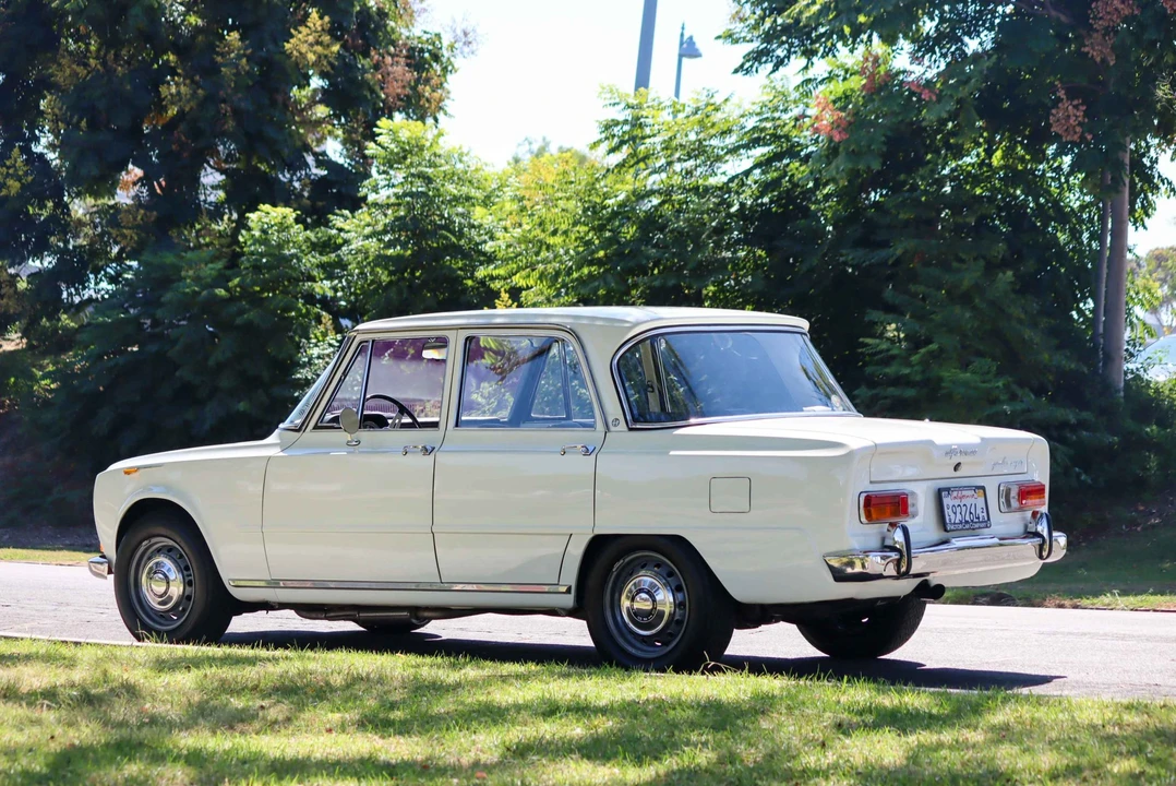1967 Alfa Romeo 105/115 Series - Image 22 of 31