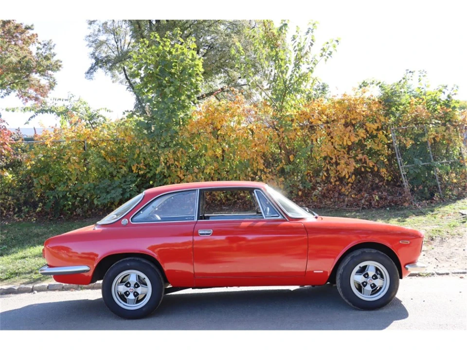1967 Alfa Romeo 750/101 Giulietta - Image 3 of 8