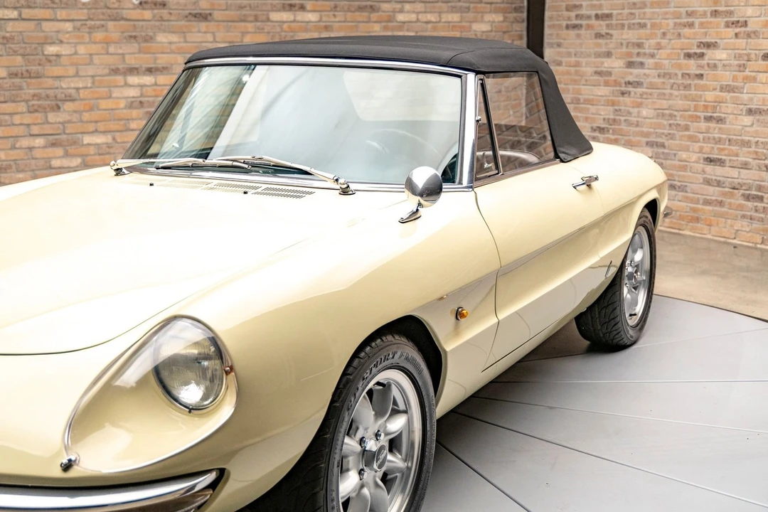 1967 Alfa Romeo Series 1 - Image 19 of 24