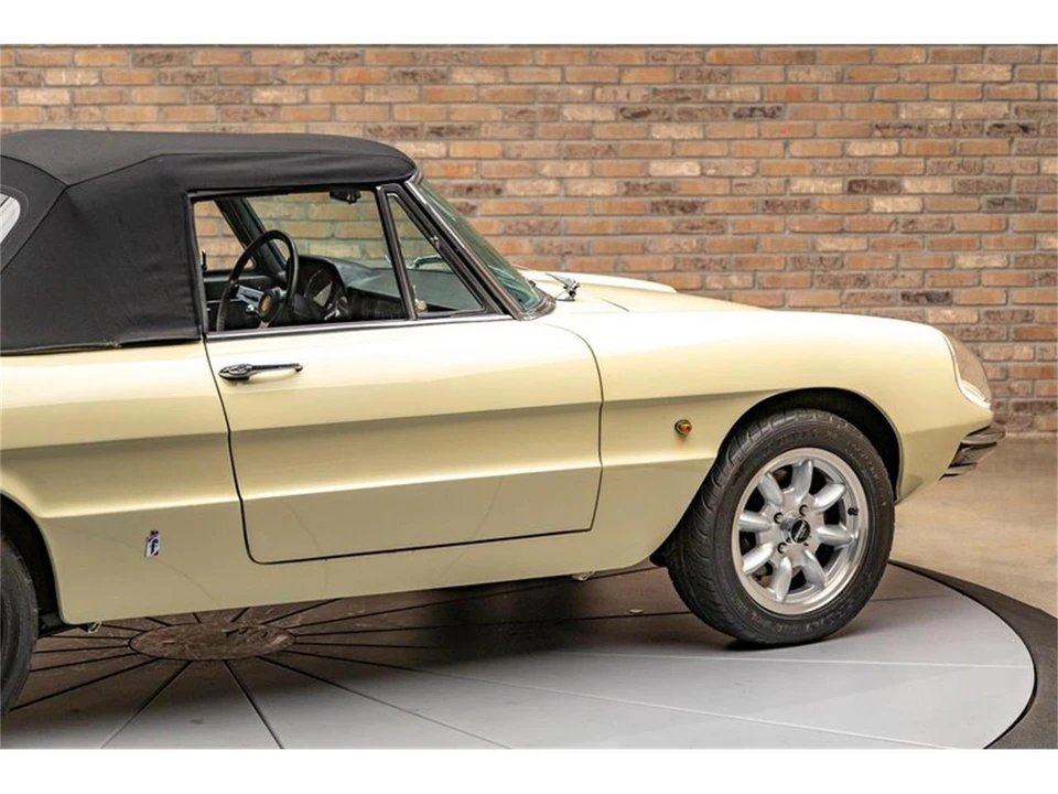 1967 Alfa Romeo Series 1 - Image 10 of 31