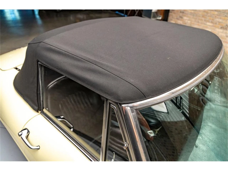 1967 Alfa Romeo Series 1 - Image 18 of 31