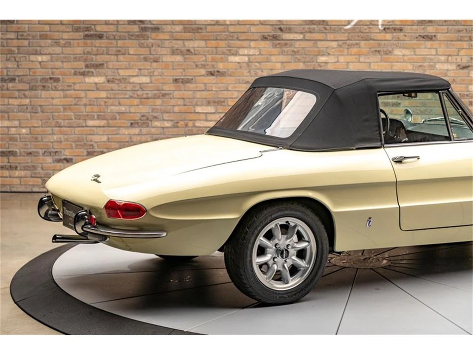 1967 Alfa Romeo Series 1 - Image 9 of 31