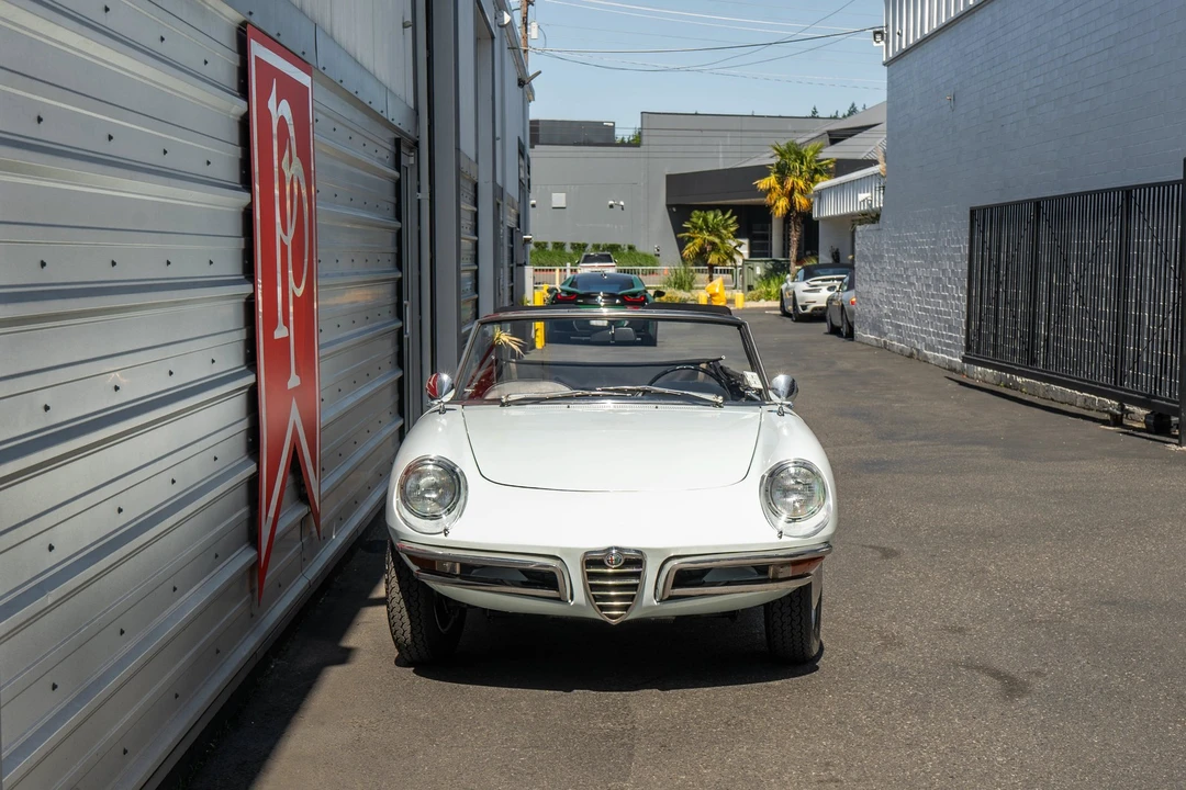 1967 Alfa Romeo Series 1 - Image 28 of 31