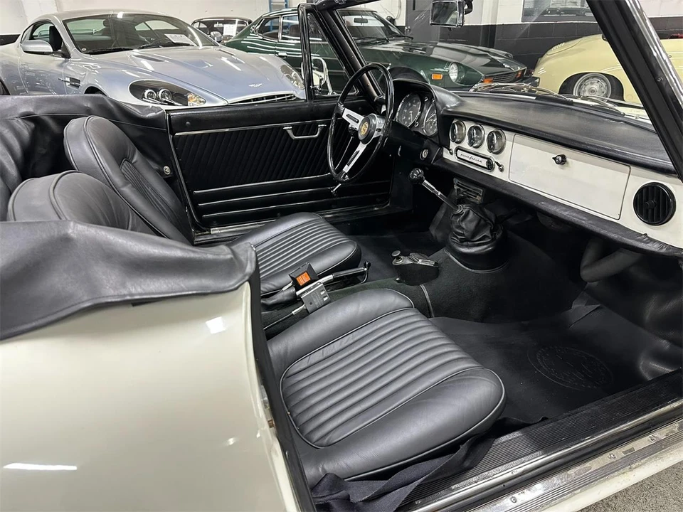 1967 Alfa Romeo Series 1 - Image 19 of 31