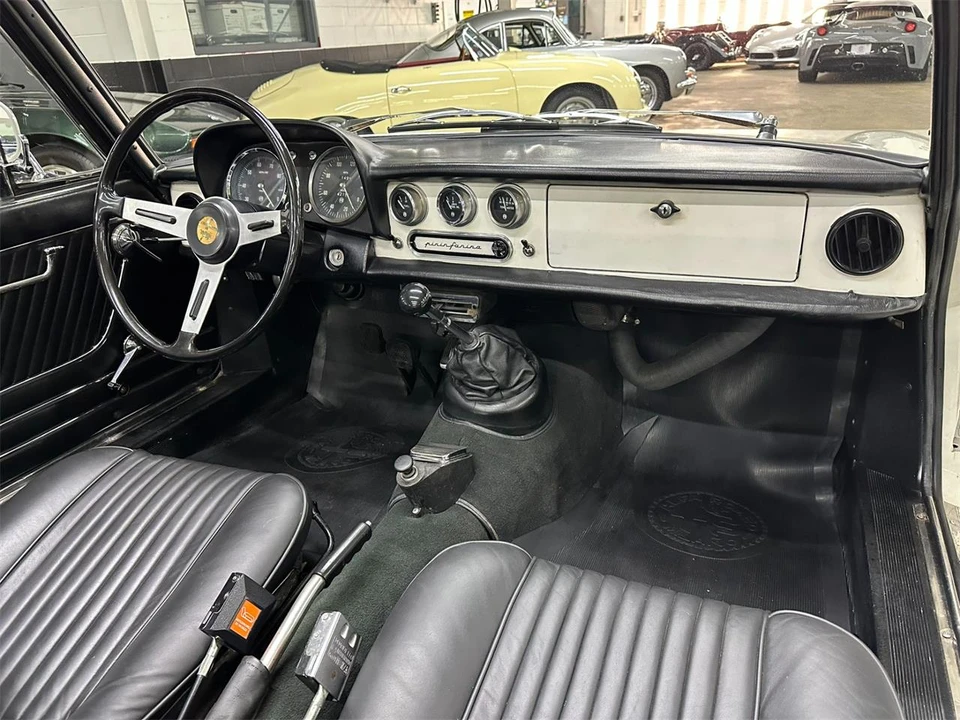 1967 Alfa Romeo Series 1 - Image 22 of 31