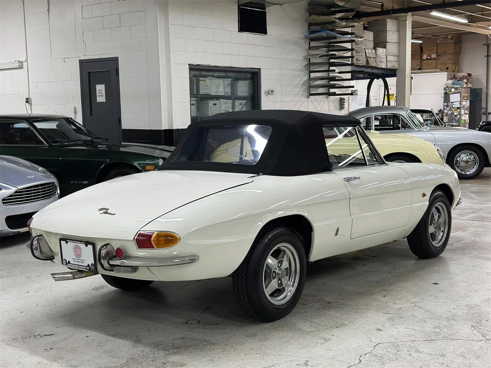 1967 Alfa Romeo Series 1 - Image 12 of 31