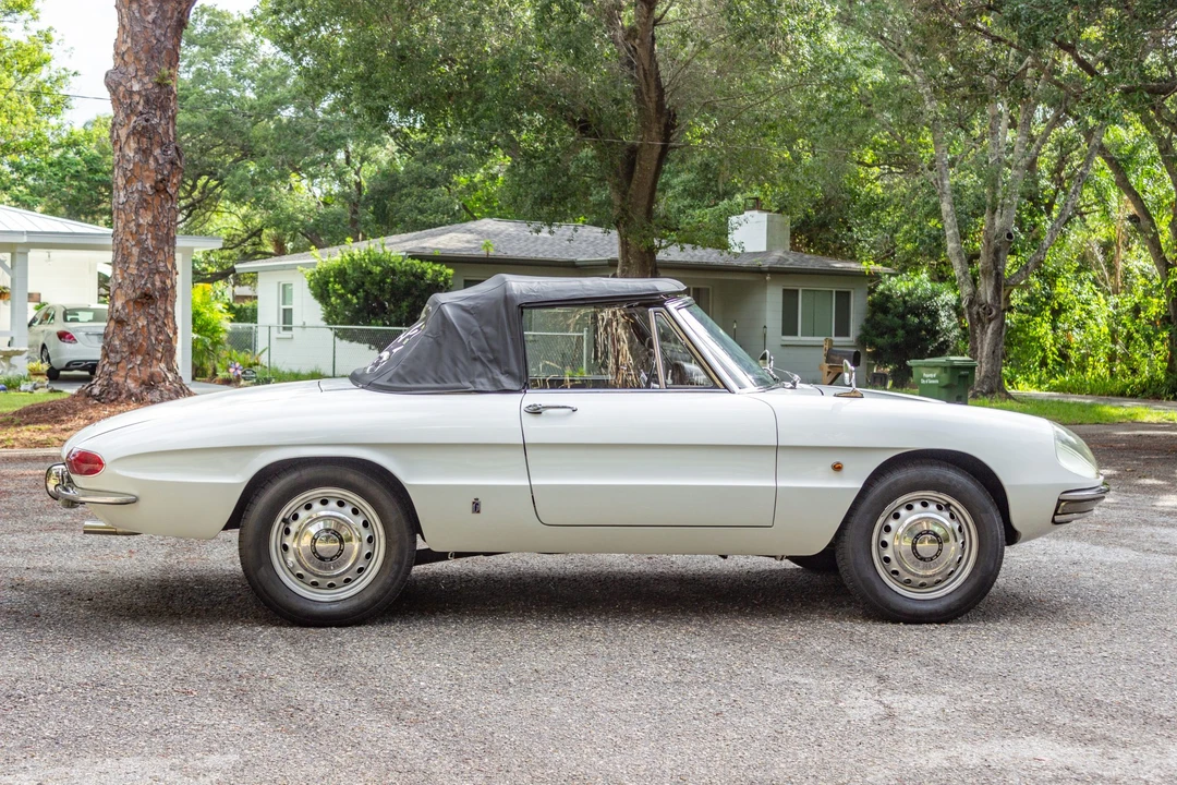 1967 Alfa Romeo Series 1 - Image 17 of 31