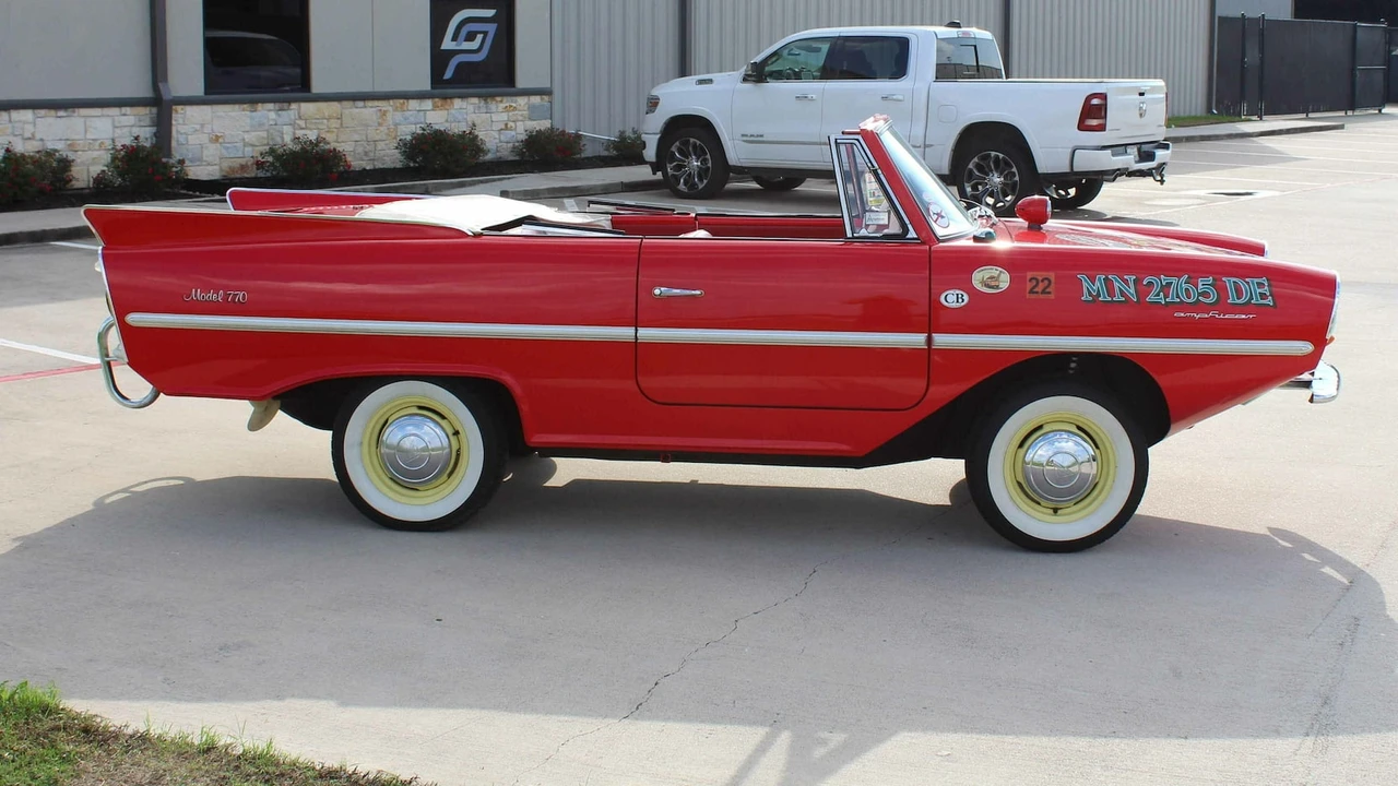 1967 Amphicar Model 770 - Image 2 of 27
