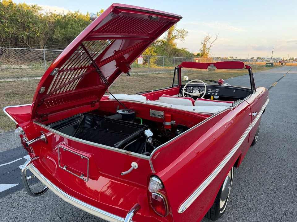 1967 Amphicar Model 770 - Image 8 of 21