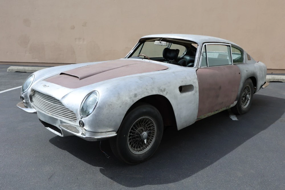 1967 Aston Martin DB6 - Image 2 of 8