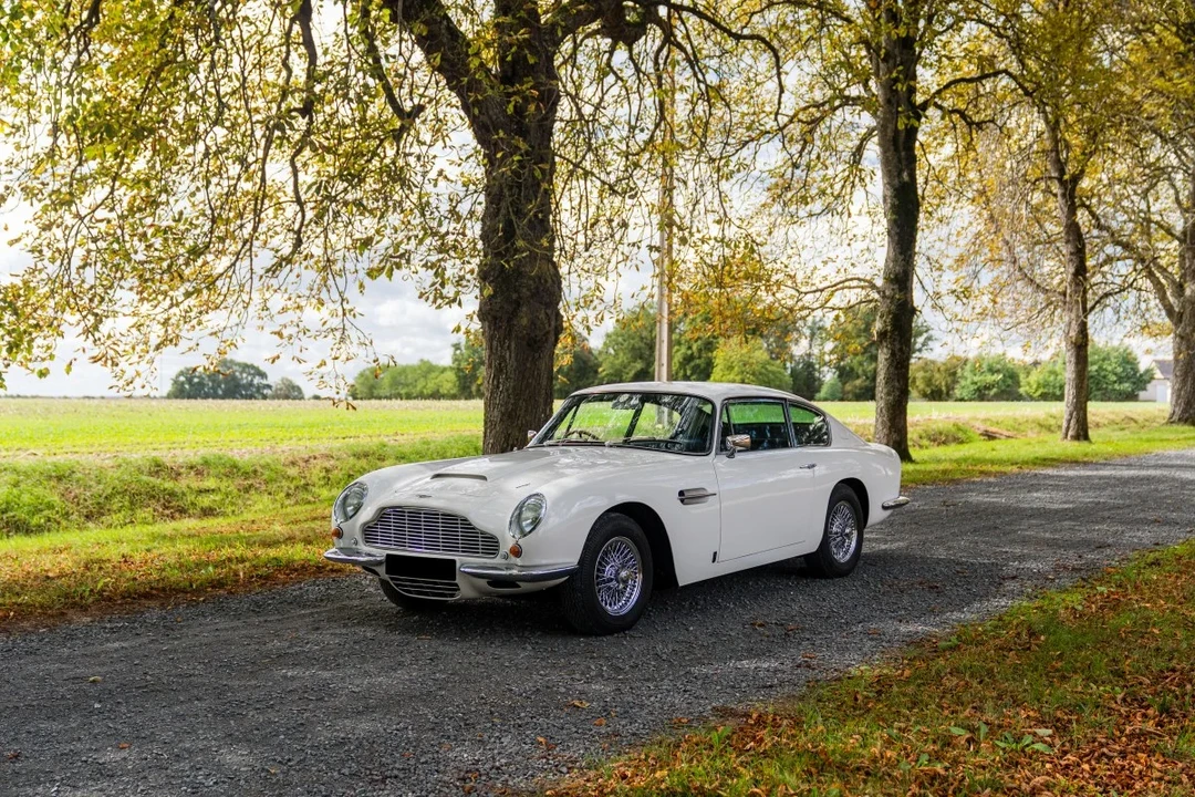 1967 Aston Martin DB6 - Image 2 of 30