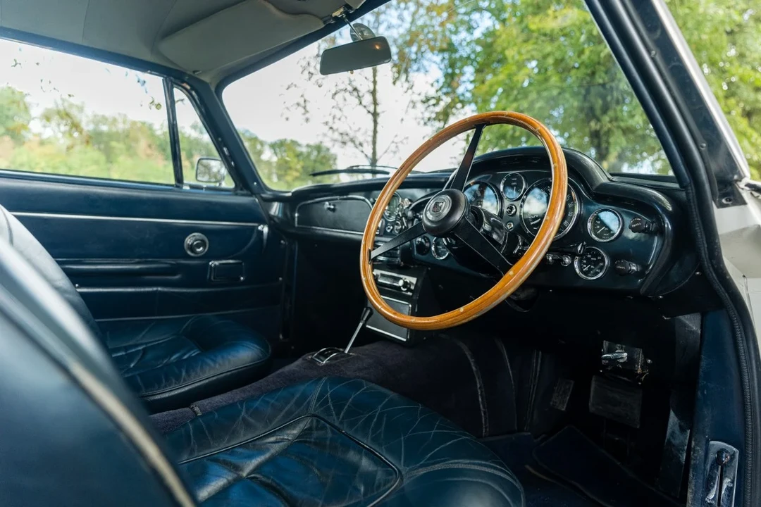 1967 Aston Martin DB6 - Image 28 of 30