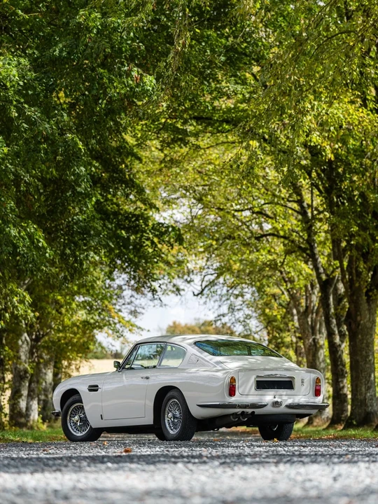 1967 Aston Martin DB6 - Image 14 of 30