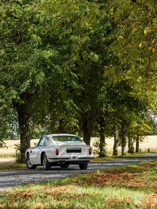 1967 Aston Martin DB6 - Image 15 of 30