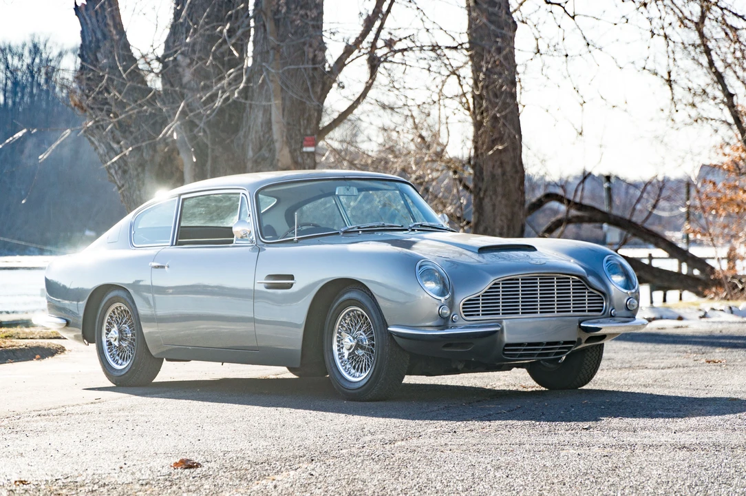1967 Aston Martin DB6 - Image 9 of 30
