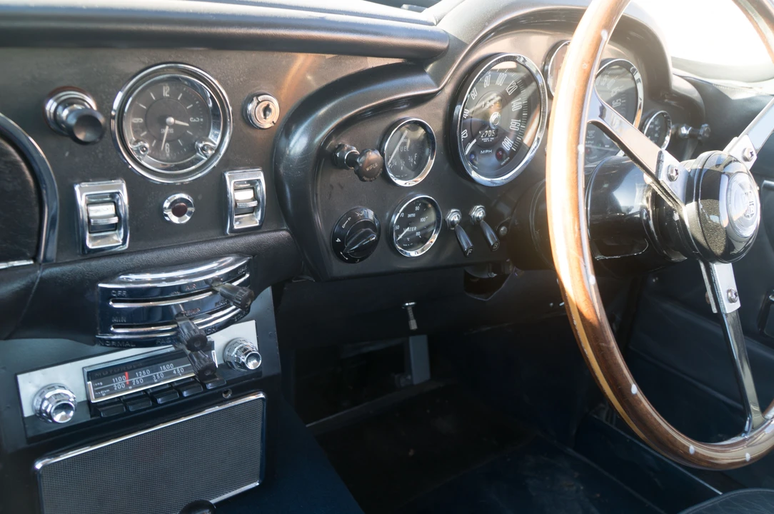 1967 Aston Martin DB6 - Image 11 of 30