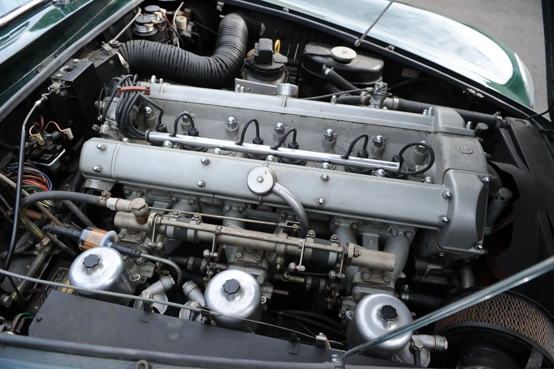 1967 Aston Martin DB6 - Image 7 of 8