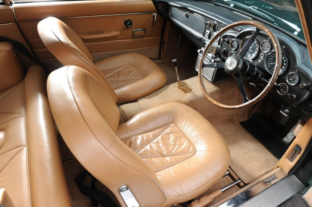 1967 Aston Martin DB6 - Image 5 of 8