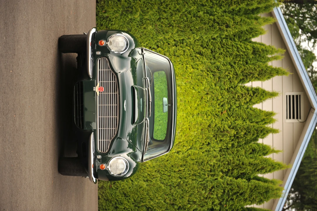 1967 Aston Martin DB6 - Image 2 of 8