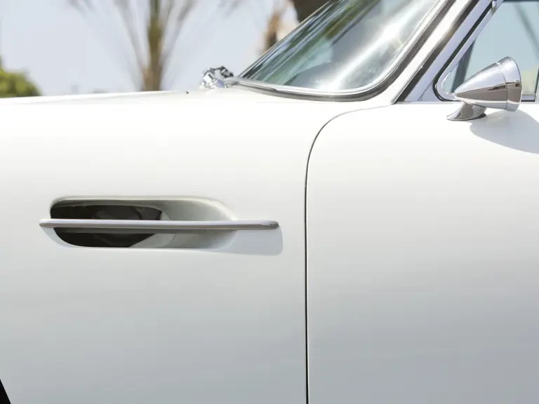 1967 Aston Martin DB6 - Image 21 of 25