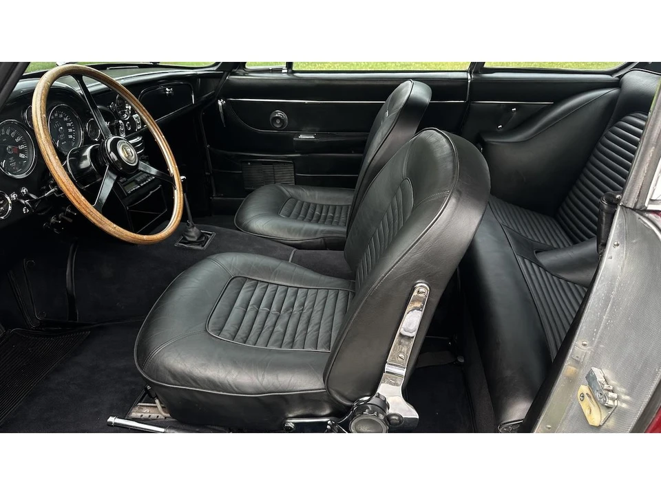 1967 Aston Martin DB6 - Image 28 of 31