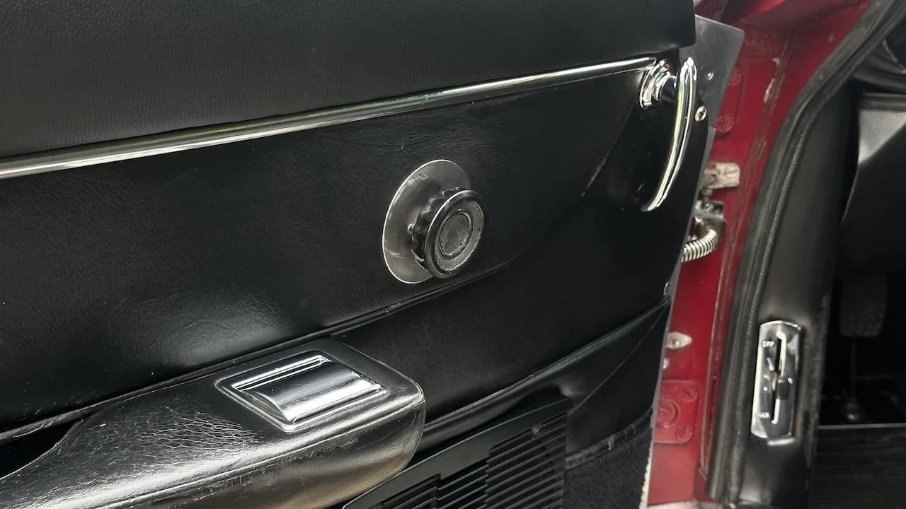 1967 Aston Martin DB6 - Image 19 of 31