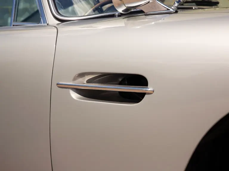 1967 Aston Martin DB6 - Image 21 of 24