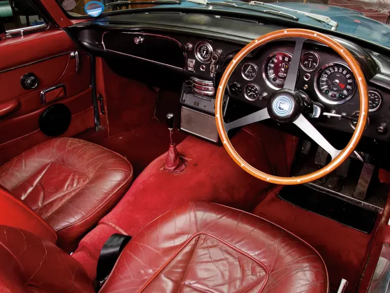 1967 Aston Martin DB6 - Image 4 of 17