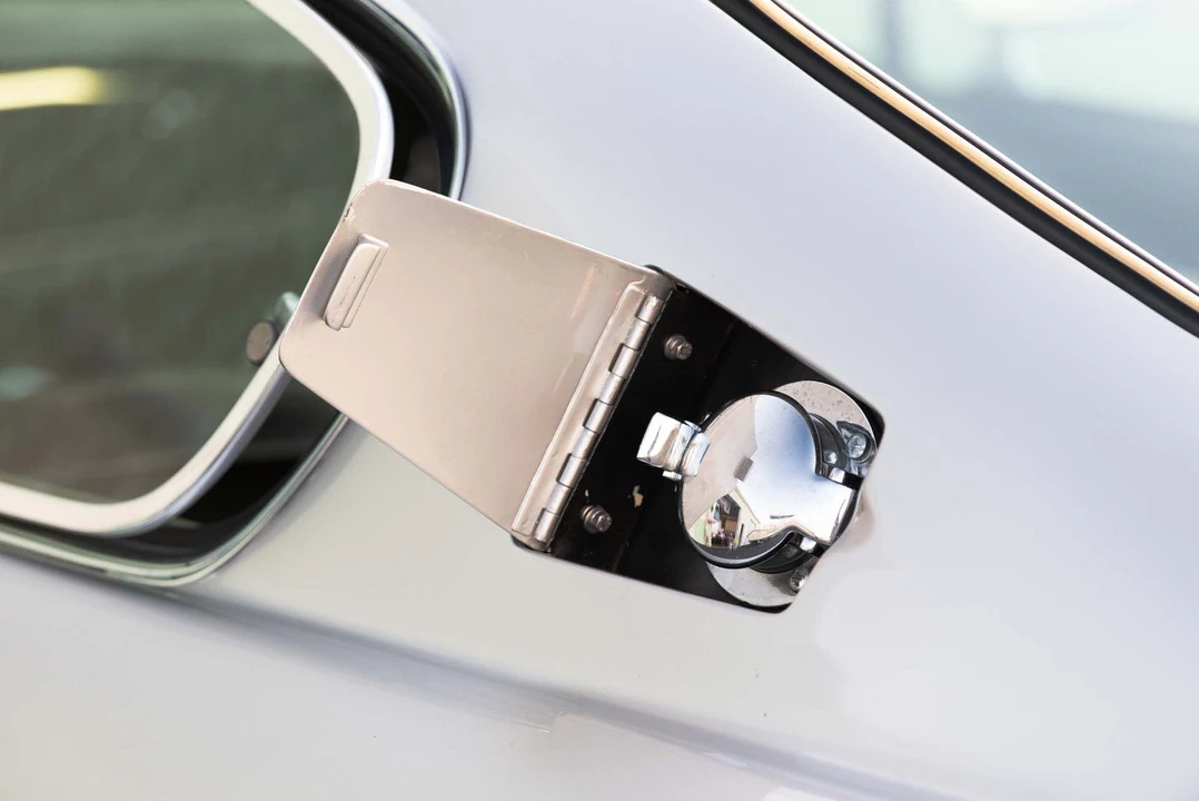 1967 Aston Martin DB6 - Image 12 of 26