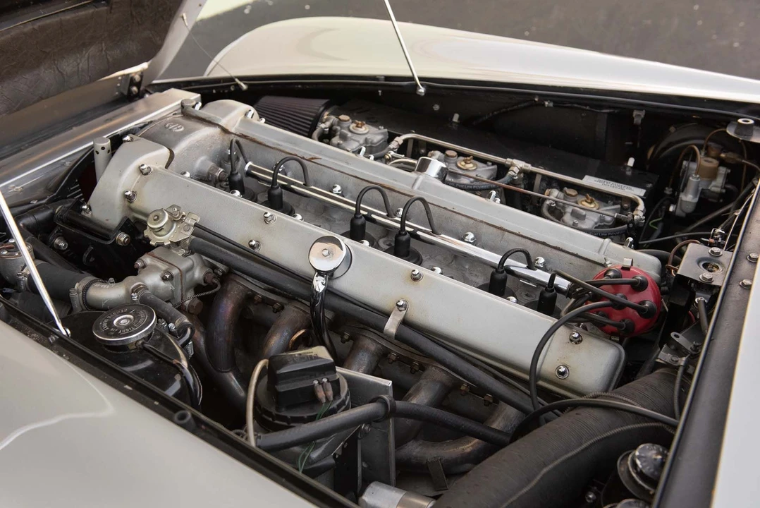 1967 Aston Martin DB6 - Image 25 of 26